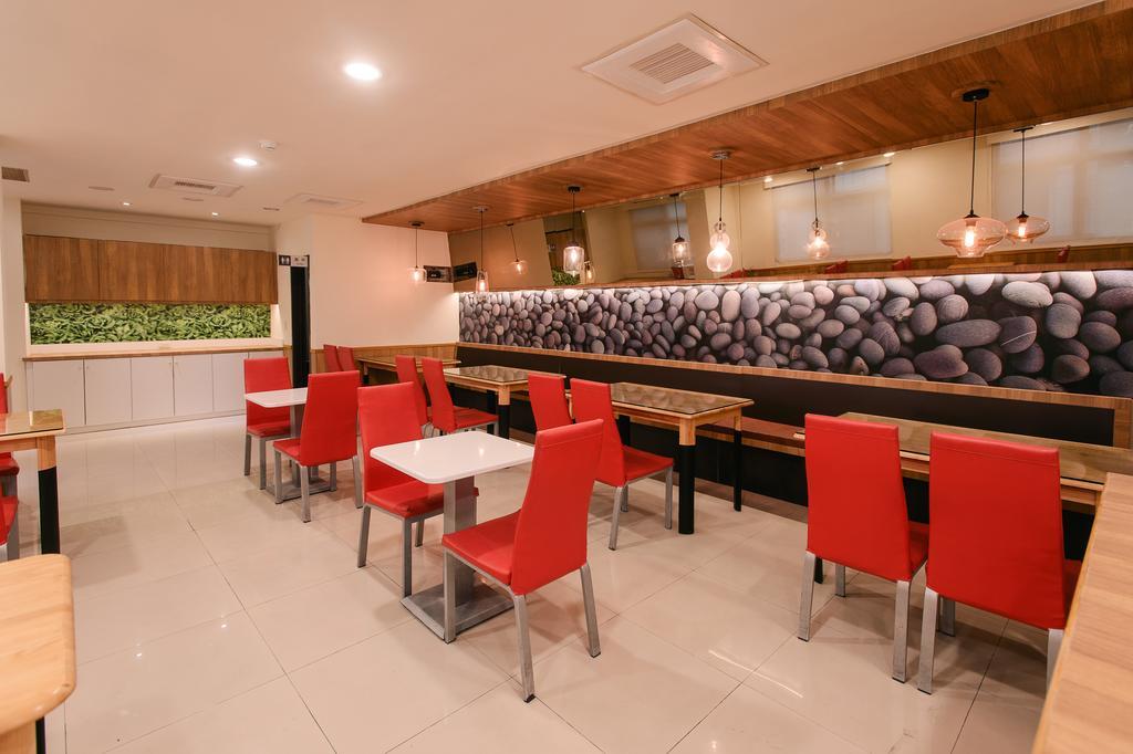 Отель Kiwi-Taichung Station Branch 1 Экстерьер фото